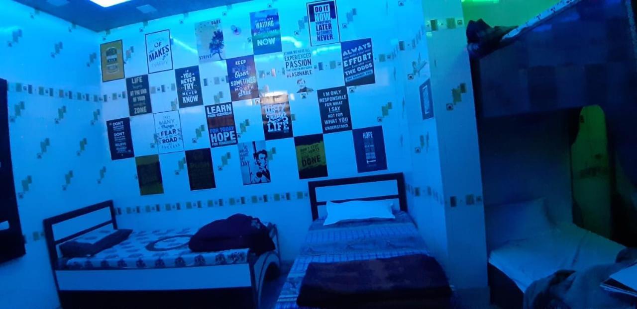 Blue Eye Backpackers Hostel Amritsar Zewnętrze zdjęcie