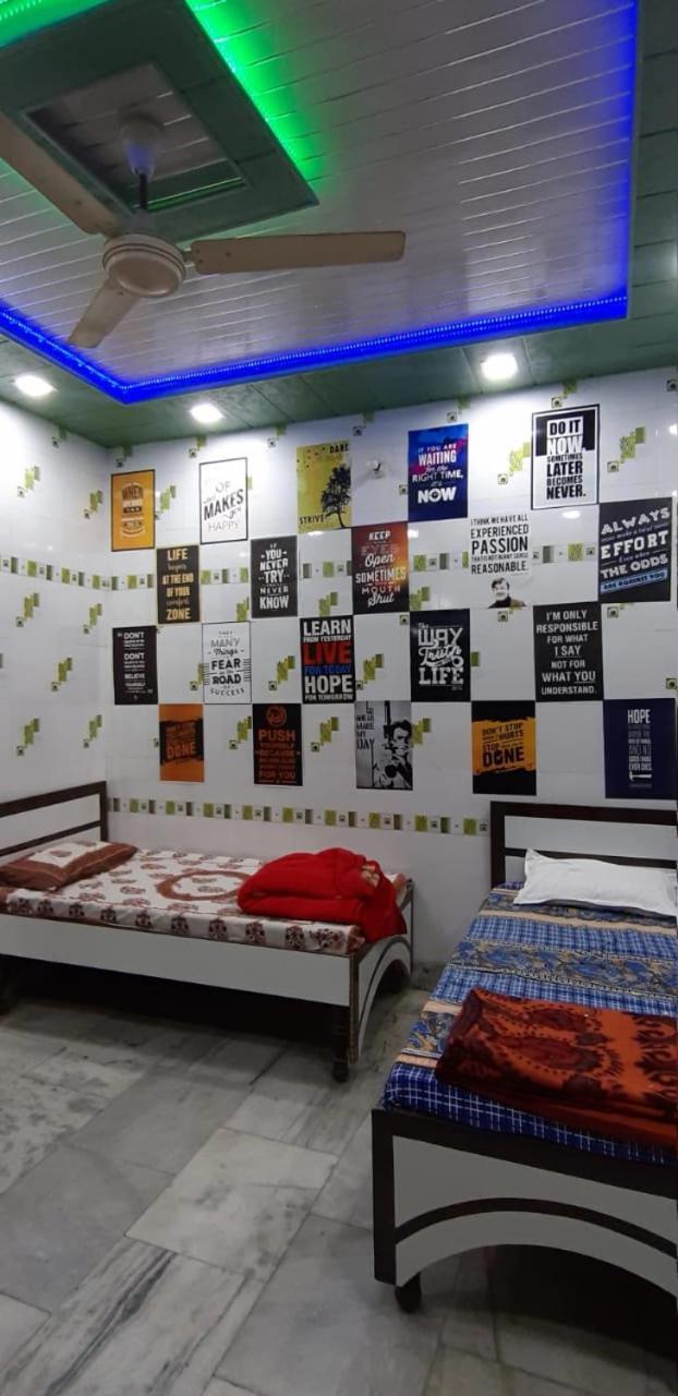Blue Eye Backpackers Hostel Amritsar Zewnętrze zdjęcie